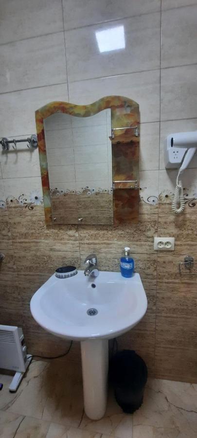 Guesthouse Kurdiani In เมสเตีย ภายนอก รูปภาพ